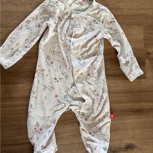 Magnetic Me Rightfit Born to Run 0-3